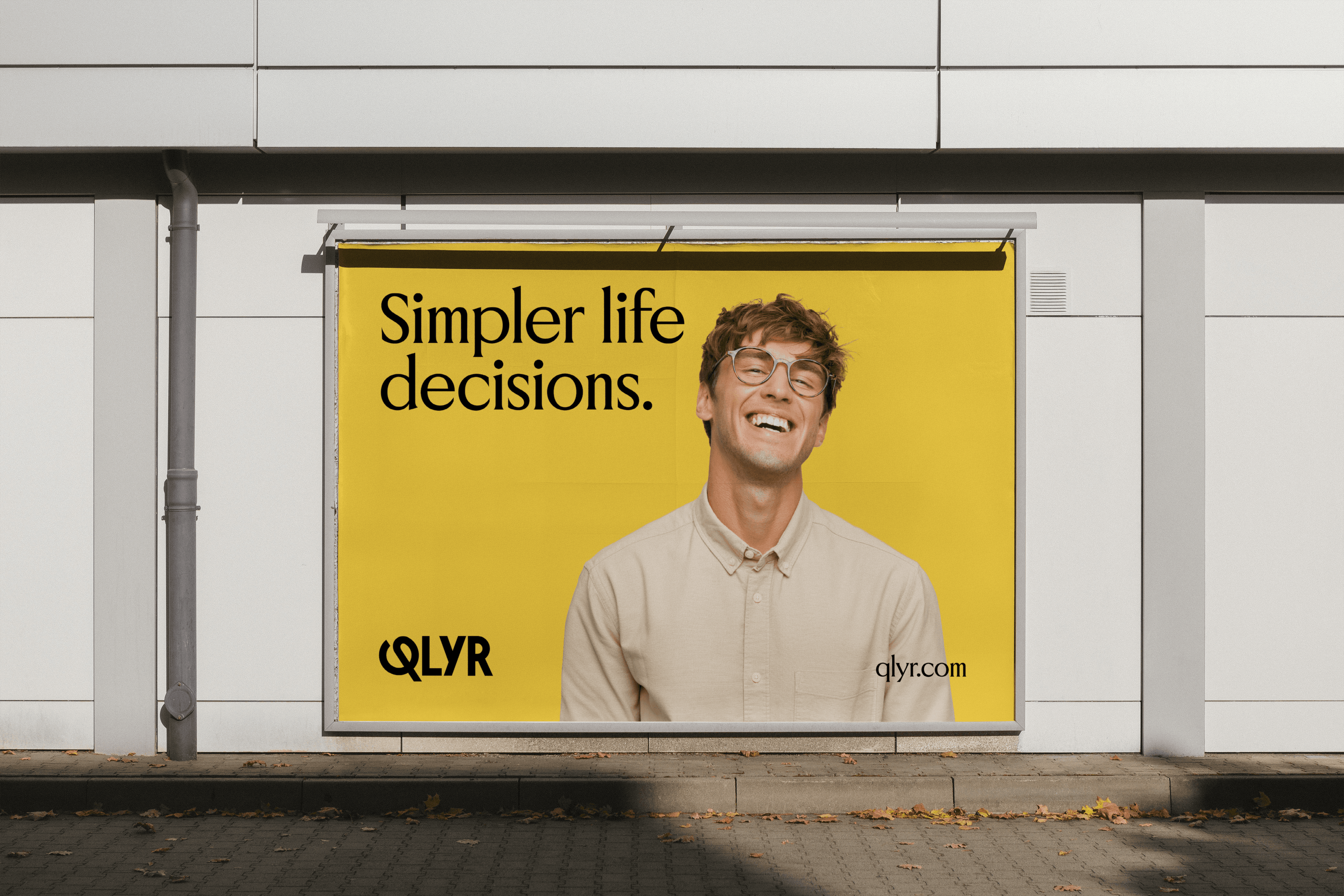 Qlyr Billboard Mockup